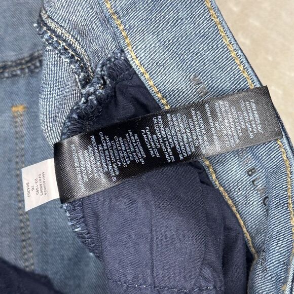 White House Black‎ Market Skinny Jeans With sequins under distressing! Size 2 - Picture 7 of 8